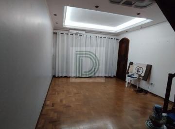 Casa · 133m² · 3 Quartos · 2 Vagas · Sobrado com 3 Suítes - Excelente Localização