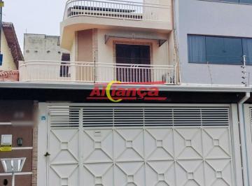 Casa · 197m² · 3 Quartos · 2 Vagas · Sobrado Alto Padrão Porteira Fechada com Sala de Cinema e Energia Solar