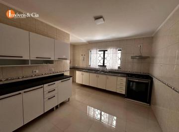450a80fd2c28379baedf575671b6cdfc826f79f9 · Casa com 3 dormitórios para alugar, 192 m² por R$ 6.895,00/mês - Centro - Atibaia/SP
