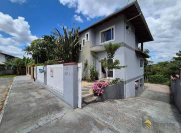 2bc76b6b5eba01f5eacf6f861ffa8c767fcc26c9 · Casa com 3 dormitórios à venda, 180 m² por R$ 790.000,00 - Salto do Norte - Blumenau/SC