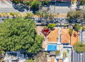 35e0942671356c098357bf40b15bc7de681afa30 · Terreno no Jardins