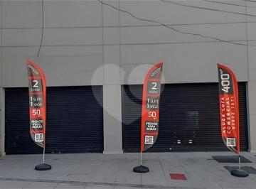 Comercial · 300m² · Loja à venda em Vila dom pedro ii - SP