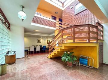 8bfe6fc0 · Casa, 4 dormitórios, 300 m², em Medianeira
