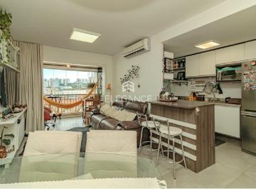 Foto 01 · Apartamento à venda em Porto Alegre-RS, Passo da Areia: 3 quartos, 1 suíte, 3 banheiros, 1 vaga, 82m
