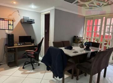 Casa · 1200m² · 2 Quartos · 2 Vagas · Sobrado à Venda na Água Rasa - 2 Quartos, Closet, Varanda e Churrasqueira