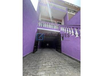 A (21) · Sobrado Comercial em Vila Metalúrgica, Santo André – 219 m², 4 Vagas, Piscina