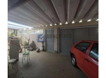 A (20) · Casa à venda em Rudge Ramos, São Bernardo do Campo – 4 quartos, 3 vagas