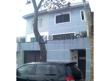 (22) · Casa à venda em Jordanópolis (São Bernardo do Campo) – 3 suítes, 4 vagas, 240 m² de área externa