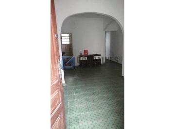 A (30) · Sobrado com 2 quartos à venda no Bairro Cerâmica em São Caetano do Sul/SP.