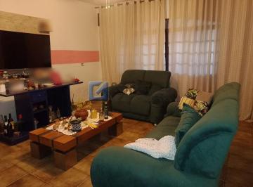 A (30) · Sobrado à venda em Alvarenga, São Bernardo do Campo – 6 quartos, 251m²
