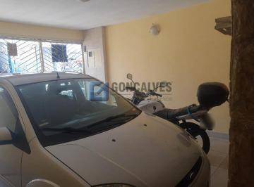 A (30) · Sobrado 3 dormitórios sendo 1 suite, 230 mts² na Vila Palmares em Santo André.