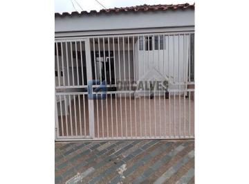 A (0) · Casa à venda em São Bernardo do Campo (Santa Terezinha) – 1 dormitório, 3 vagas, terreno de 137 m²