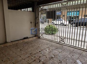 A (34) · Sobrado à venda no Centro de Santo André – 2 dormitórios, 1 suíte, 1 vaga, 197 m²