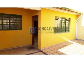A (30) · Sobrado Residencial 1 Quarto em Vila Humaitá, Santo André – 139m² de terreno