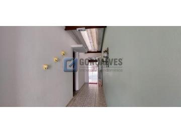 A (25) · Sobrado à venda em Jardim Jamaica (Santo André) – 2 quartos, quintal e churrasqueira