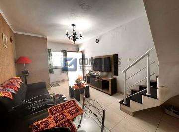 A (30) · Sobrado com 3 quartos à venda no Jardim Progresso em Santo André/SP.