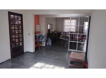 A (12) · Chácara residencial com 3 quartos, 1 suíte e 5 vagas em Parque Estoril – São Bernardo do Campo