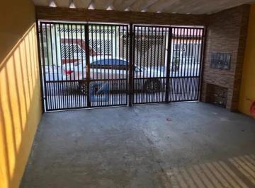 A (30) · Casa Residencial em Santo André (Cidade São Jorge) – 2 Quartos, 2 Vagas, 130m²