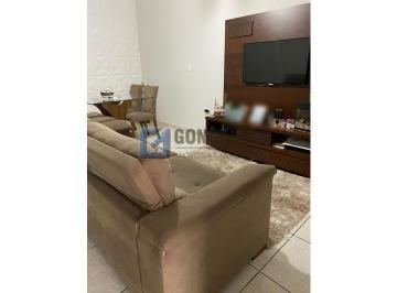 A (30) · Sobrado à Venda em Vila Liviero, SP – 3 Quartos, 2 Vagas, 200m²