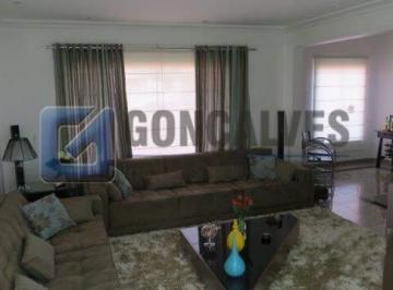 F123684AC · Sobrado Residencial 3 Suítes com 6 Vagas no Campestre, Santo André – Aluguel R$11.700,00