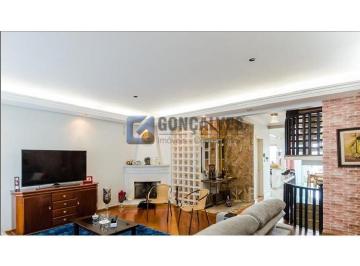 A (20) · Sobrado Residencial à Venda em Vila Euclides, SBC – 4 Quartos, 4 Vagas e Espaço Gourmet