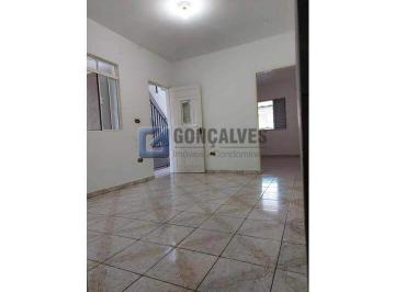 A (35) · Casa de 2 Quartos à Venda em Vila Palmares, Santo André – R$ 400.000