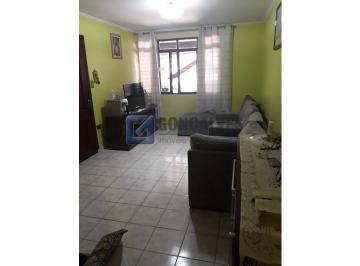 A (21) · Sobrado à venda em Jordanópolis, São Bernardo do Campo — 3 quartos (1 suíte) com 2 vagas