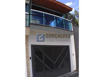 (20) · Sobrado Residencial com 4 Quartos e 2 Vagas em Demarchi, São Bernardo do Campo – R$690.000,00