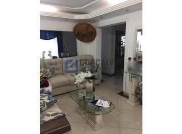 A (30) · Sobrado 3 dormitórios sendo 1 suite, 300 mts² no Bairro Centre Ville em Santo André