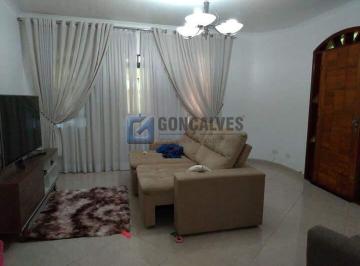 A (50) · Sobrado à venda em Nova Petrópolis, São Bernardo do Campo – 4 Quartos, 3 Vagas e Quintal com Churras