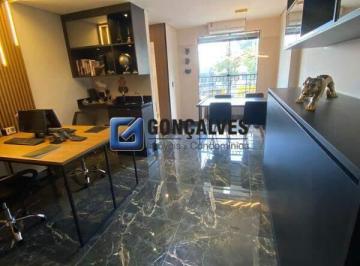 Comercial · 32m² · Sala comercial à venda com 32m² no bairro Vila Curuça em Santo André/SP.