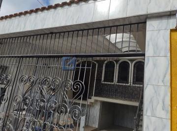 A (20) · Casa à venda em Assunção, São Bernardo do Campo - 2 dormitórios, 3 vagas