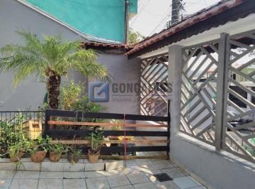 A (31) · Casa à venda em Jardim Santo André, 3 quartos (1 suíte) e 5 vagas – 165 m²