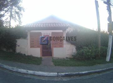 (32) · Sobrado à venda em Batistini, São Bernardo do Campo – 5 dormitórios, 4 vagas