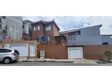 A (14) · Sobrado Residencial de 3 Quartos com 1 Suíte em Ferrazópolis, SBC — 4 Vagas