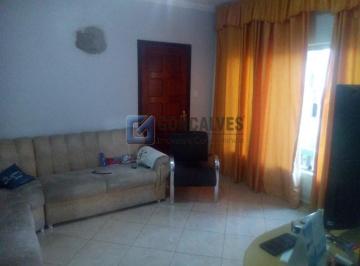 A (20) · Casa à venda em Jardim do Estádio, Santo André – 2 quartos, quintal e 2 vagas
