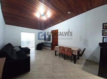 A (32) · Sobrado à venda em Nova Petrópolis, São Bernardo do Campo – 3 quartos, 5 vagas