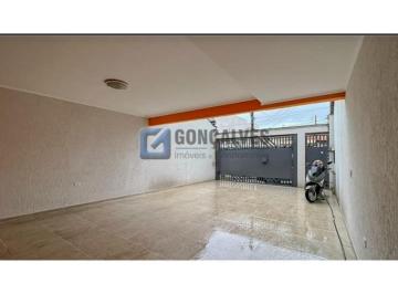 A (30) · Sobrado Residencial em Vila Floresta, Santo André – 240 m², 4 Quartos (1 suíte) com 4 Vagas