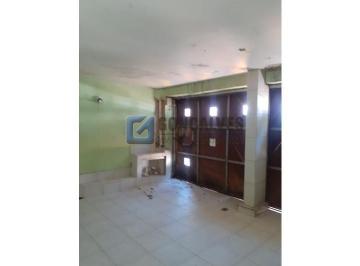 A (51) · Sobrado Residencial 5 Quartos com 2 Vagas em Alves Dias, SBC