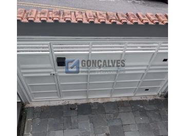A (25) · Sobrado à venda em Santa Terezinha, São Bernardo do Campo – 3 quartos, 4 vagas