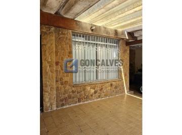 A (21) · Casa à Venda em Santa Terezinha, São Bernardo do Campo – 2 Quartos, 3 Vagas, 146 m²
