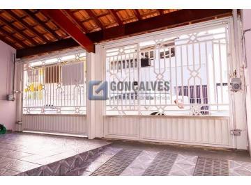 A (22) · Casa à venda | 3 dormitórios (1 suíte) em Planalto, SBC - 194 m² internos
