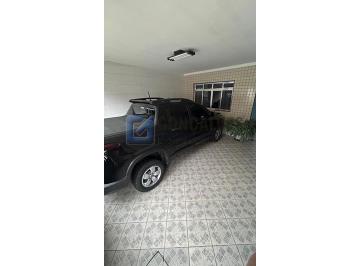 A (30) · Sobrado à venda em Montanhão, São Bernardo do Campo – 3 quartos, quintal e churrasqueira