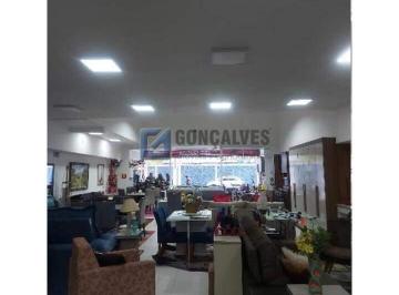 A (31) · Prédio Comercial à Venda no Centro de São Bernardo do Campo – 2.625 m² Internos