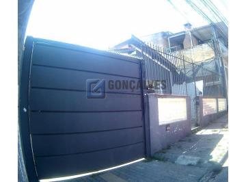 (28) · Casa Residencial com 2 Quartos, 4 Vagas e Amplo Terreno em Assunção, São Bernardo do Campo