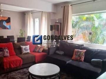 Casa · 280m² · 4 Quartos · 4 Vagas · Sobrado Residencial 4 Quartos no Campestre (Santo André) – Financia