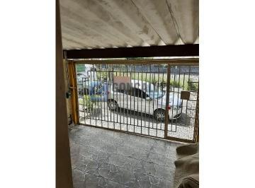 A (2) · Casa à venda em Demarchi, São Bernardo do Campo – 2 quartos, 2 vagas
