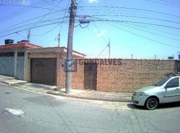 A (0) · Ótima casa residencial com 2 quartos em Cidade São Jorge, Santo André – R$375.000