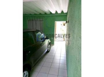 A (30) · Sobrado à venda no Paulicéia, SBC – 2 quartos, 2 vagas, pronto para morar