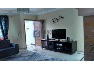 A (21) · Sobrado Residencial de 4 Suítes no Parque Jaçatuba, Santo André – 7 Vagas e Ampla Área